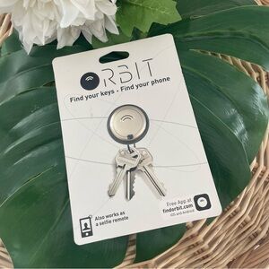 ORBIT tracker Find Your Keys/Phone Selfie Remote Waterproof IPhone & Android NWT